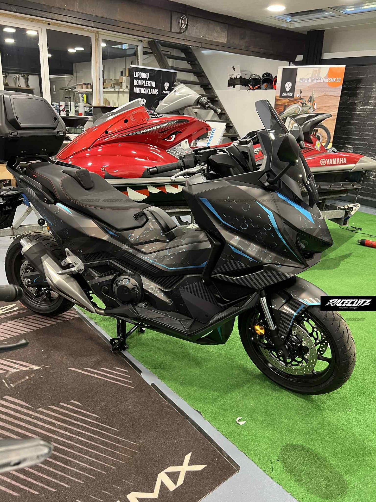 HONDA FORZA 750 2025 TEMPLATE