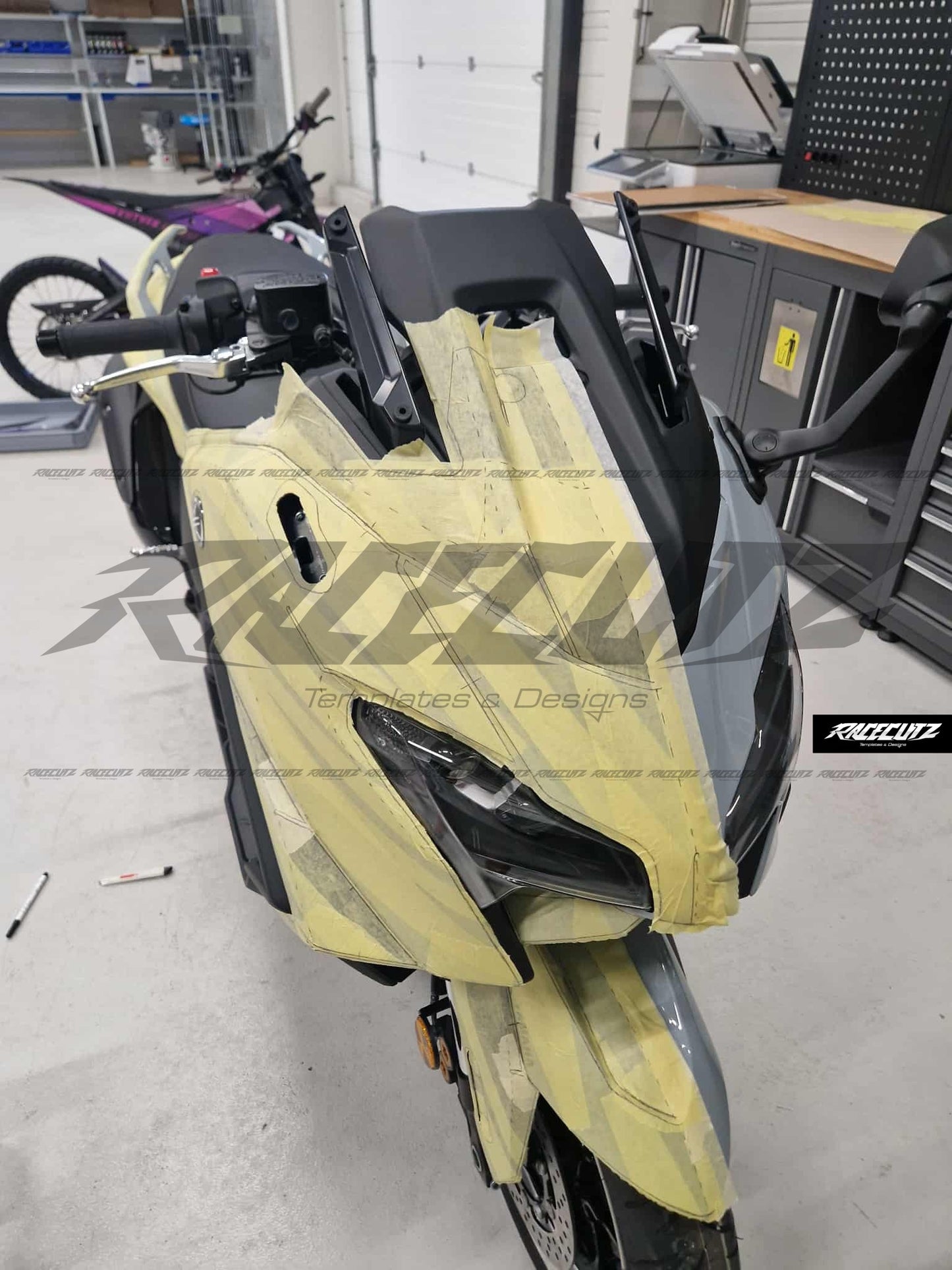 YAMAHA TMAX 560 2025 TEMPLATE