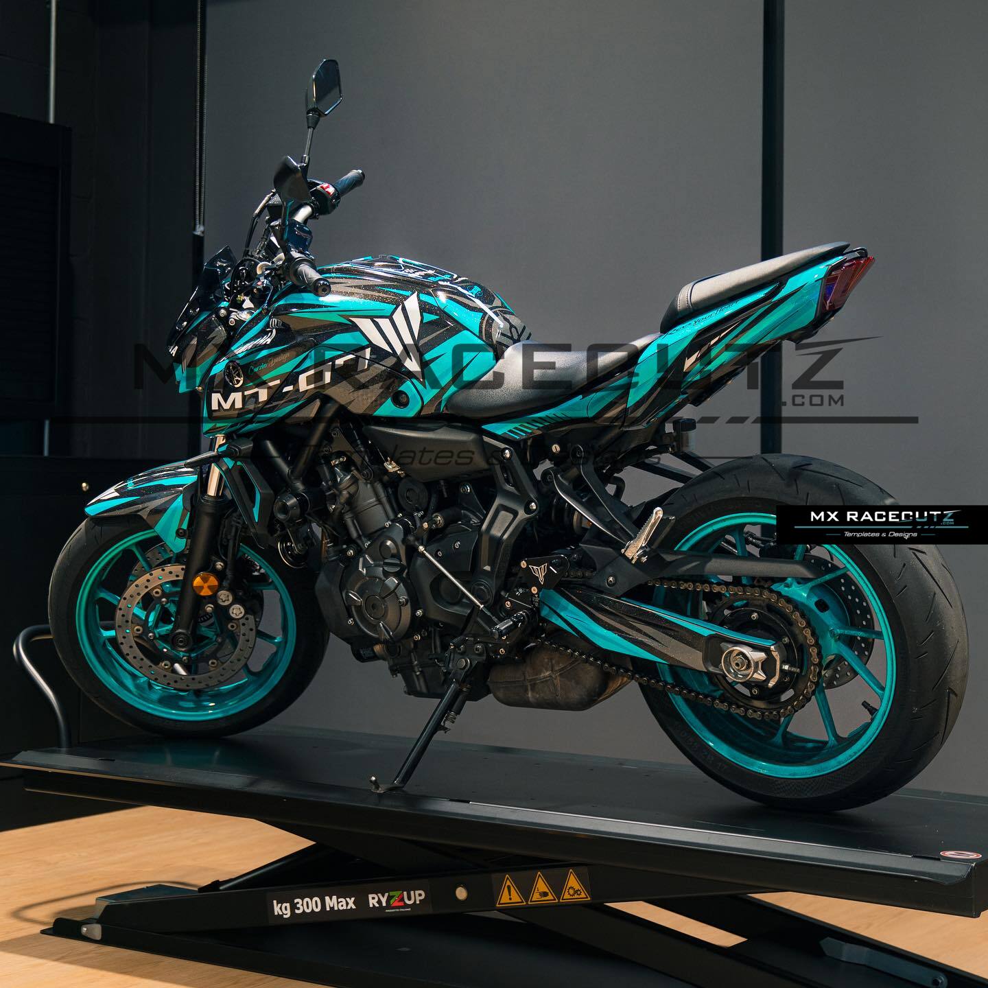 YAMAHA FZ & MT-07 2021-2024 TEMPLATE
