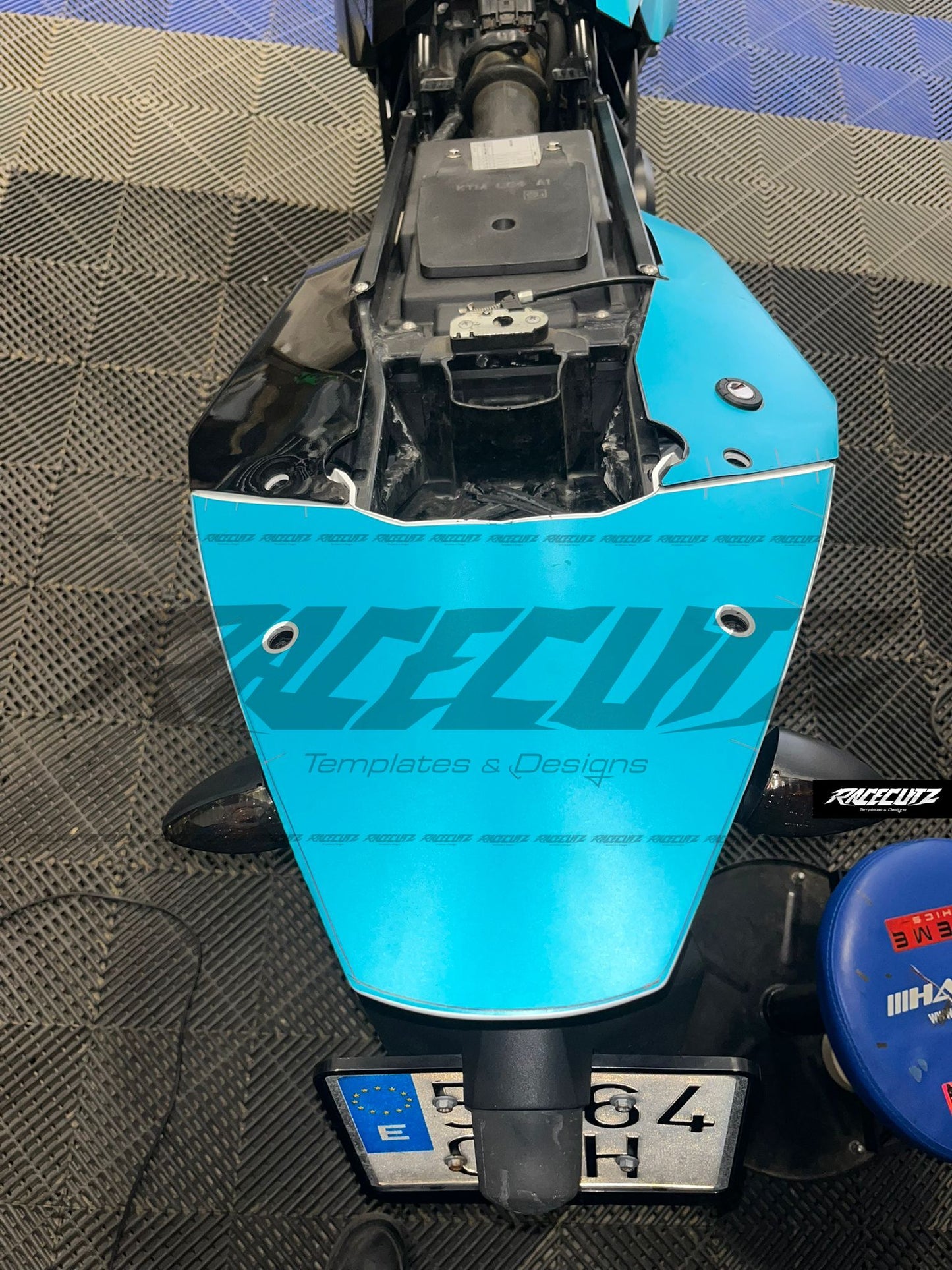 KTM DUKE 690 2008-2011 TEMPLATE