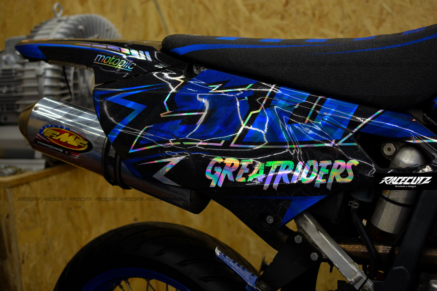 SUZUKI DRZ 400 2021-2024 POLISPORT RESTYLE TEMPLATE