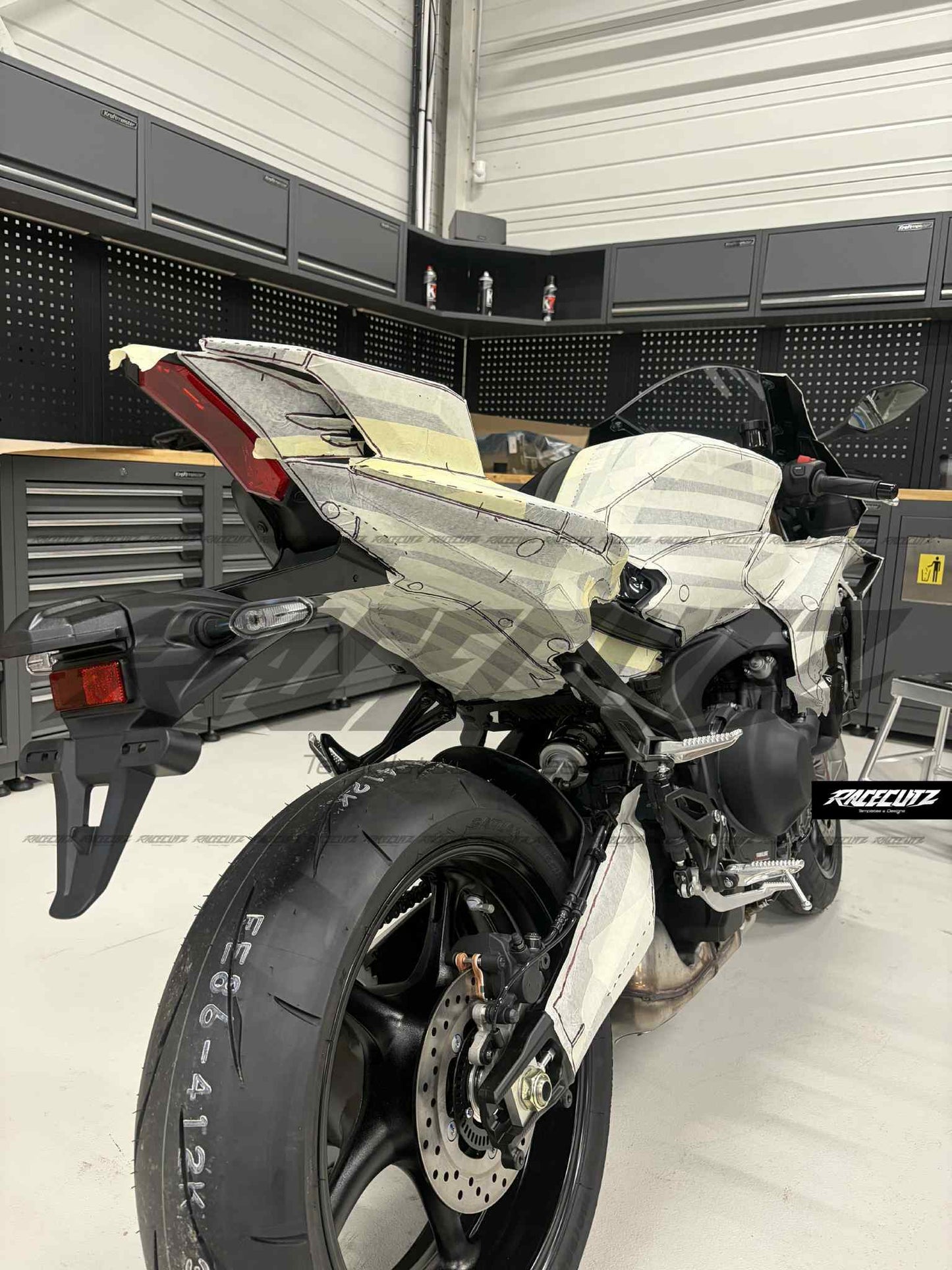 YAMAHA YZF-R9 2025-2026 TEMPLATE