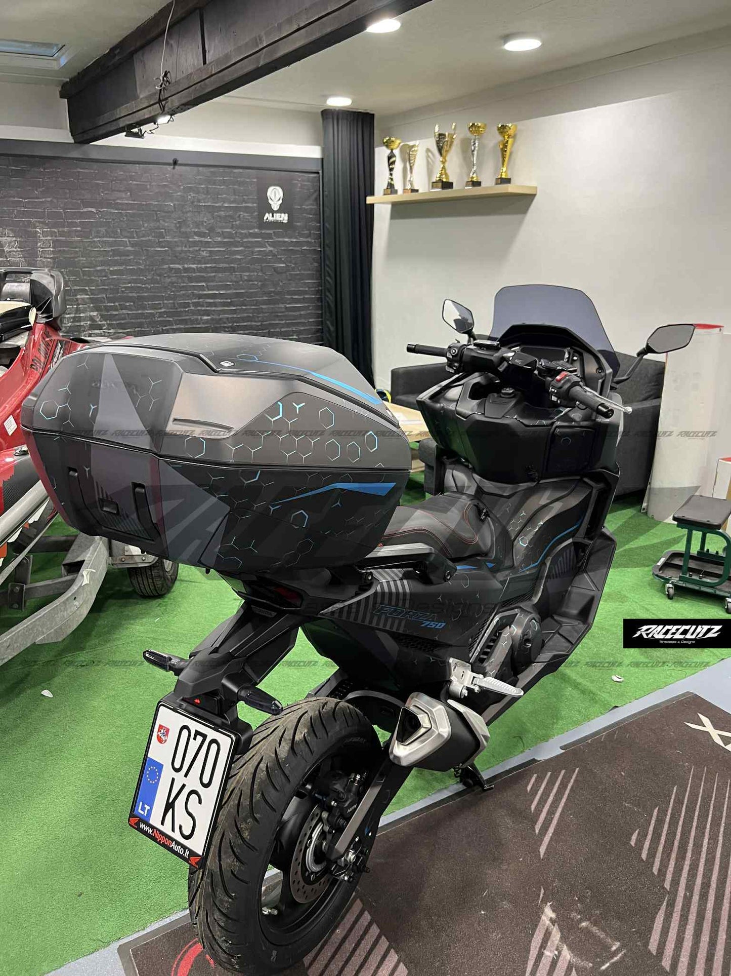 HONDA TOP CASE 50L FOR ADV 350 & X-ADV 750 & FORZA 750 & NT 1100 TEMPLATE