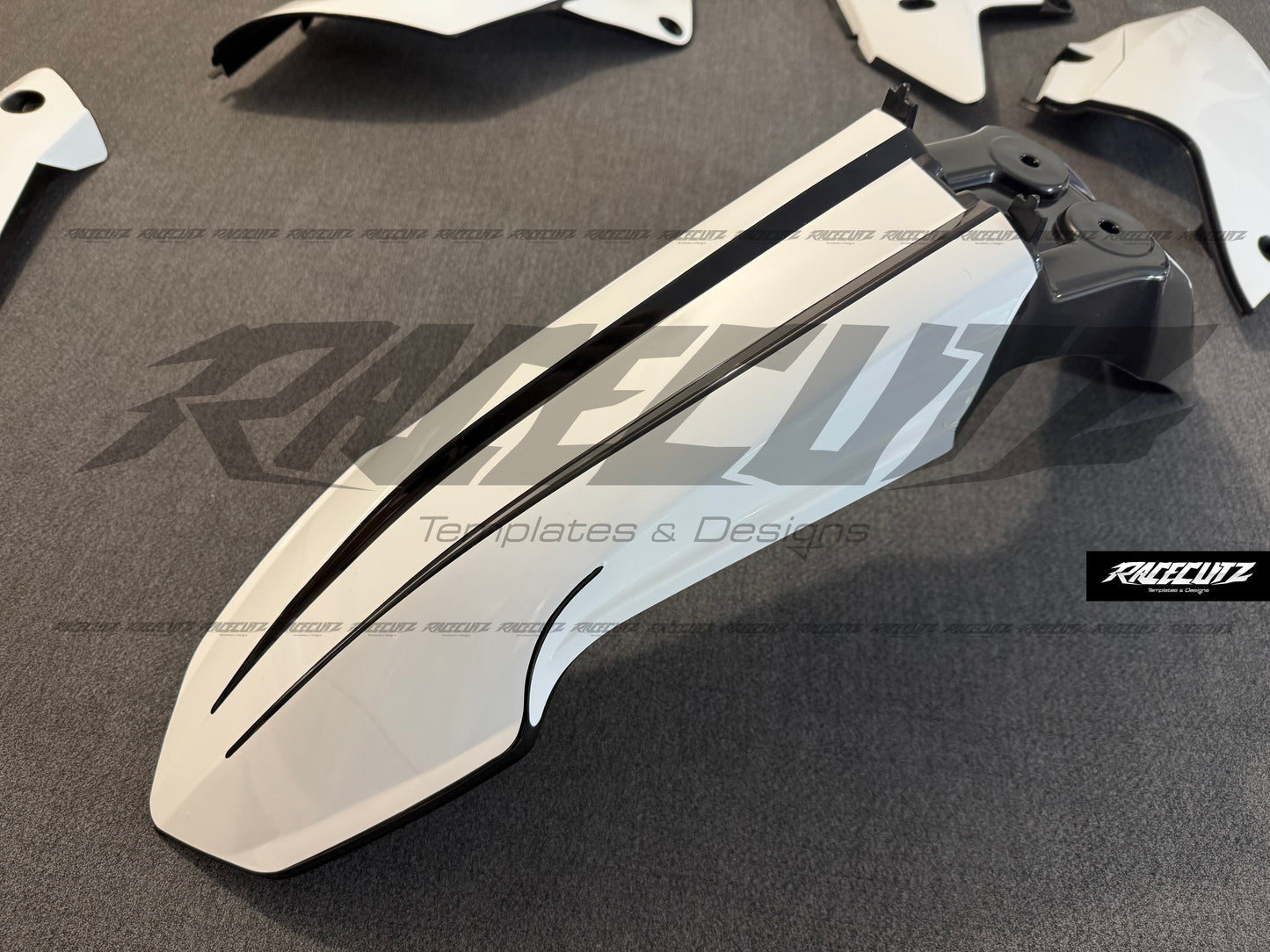 SUZUKI DRZ 400 2021-2024 POLISPORT RESTYLE TEMPLATE