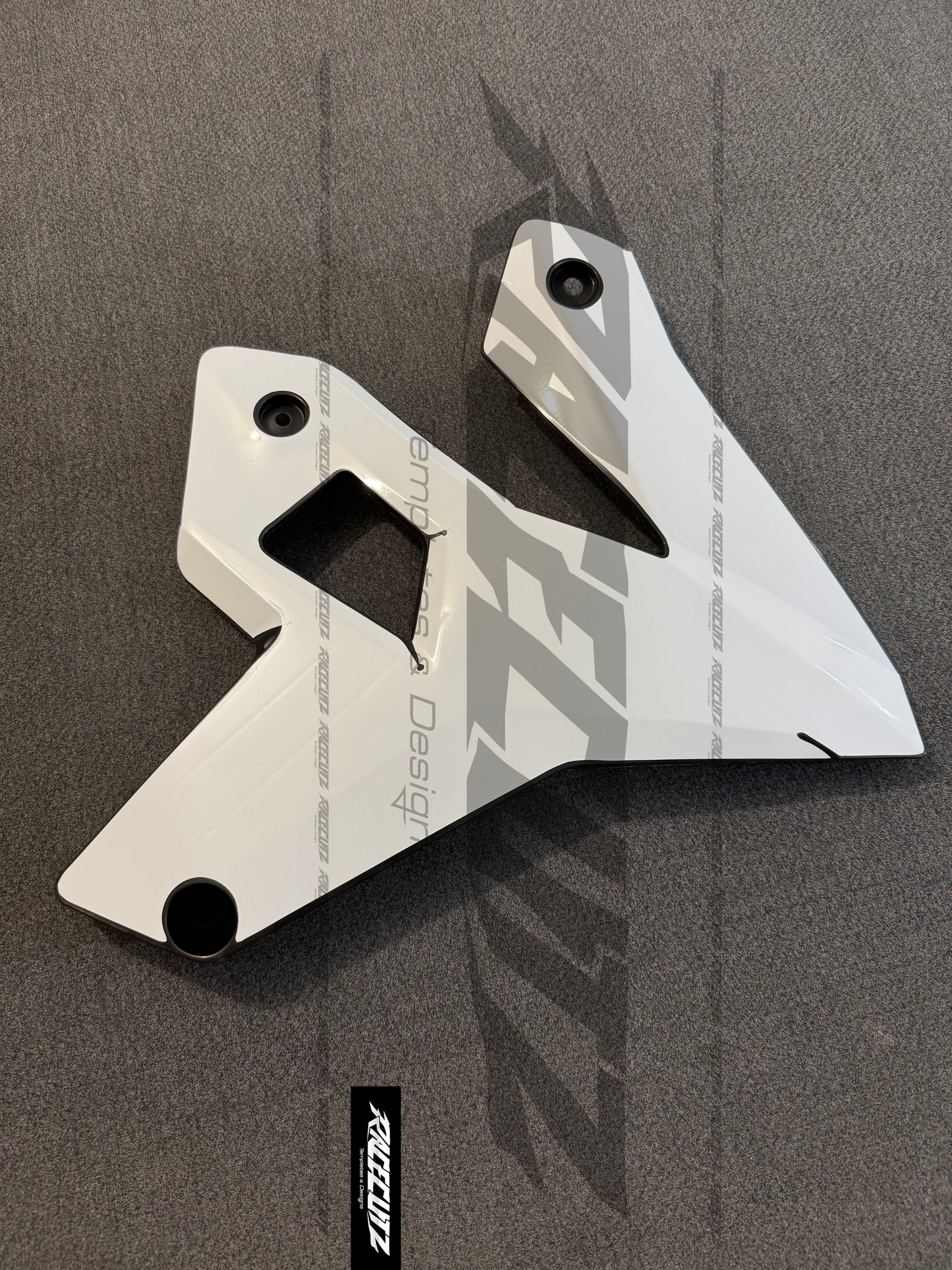 SUZUKI DRZ 400 2021-2024 POLISPORT RESTYLE TEMPLATE