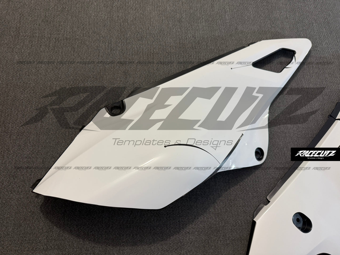 SUZUKI DRZ 400 2021-2024 POLISPORT RESTYLE TEMPLATE